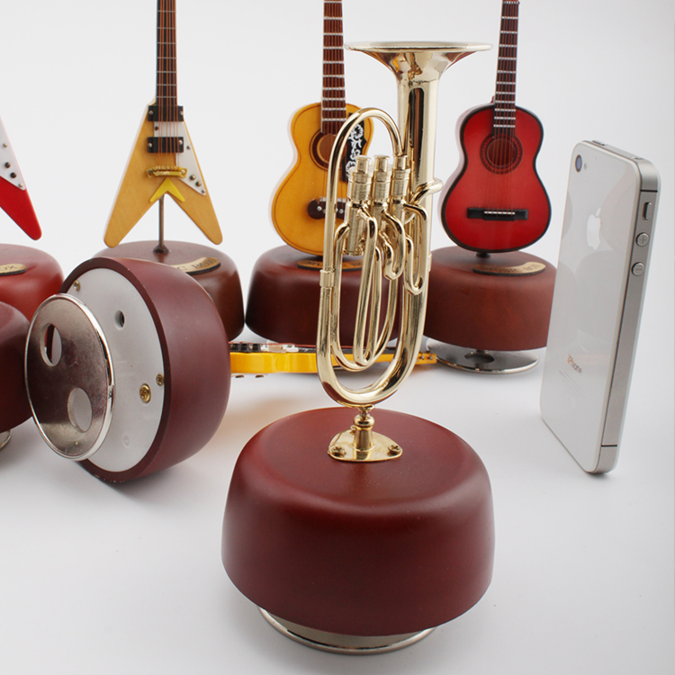 handcrank music box